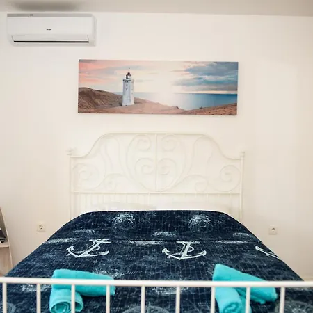 Apartment Sea Breeze 110m2 Family Near Sibenik Zaboric
